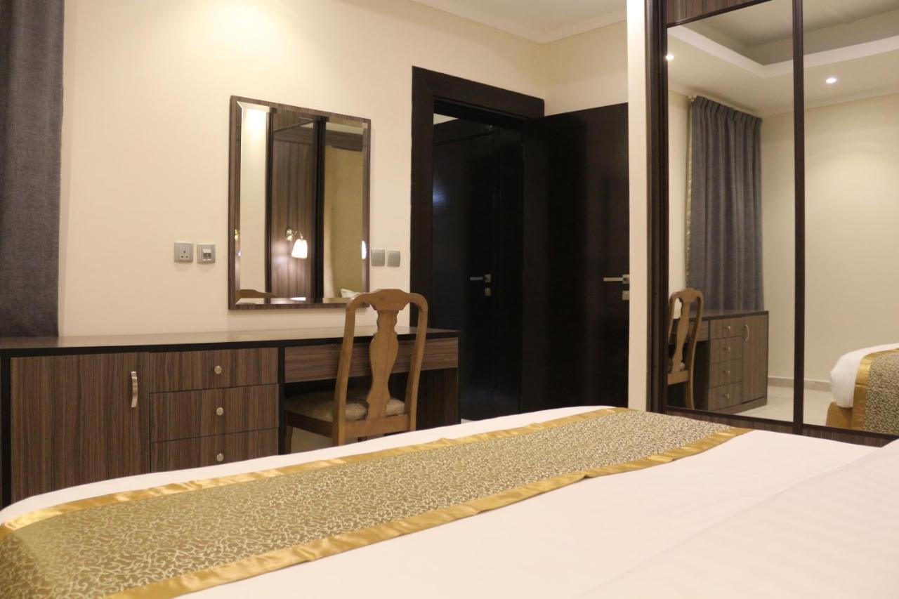 Valencia Hotel Suites Khobar Extérieur photo
