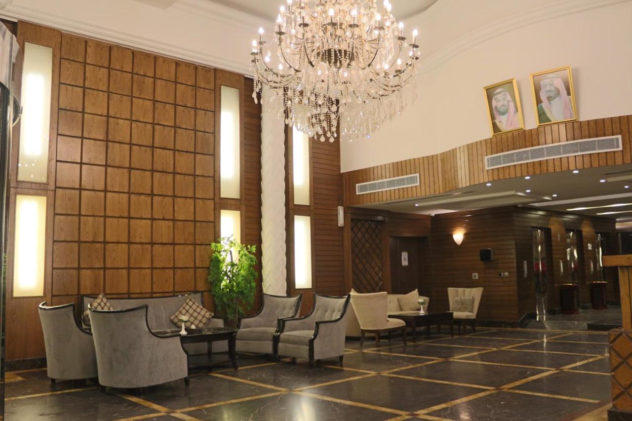 Valencia Hotel Suites Khobar Extérieur photo