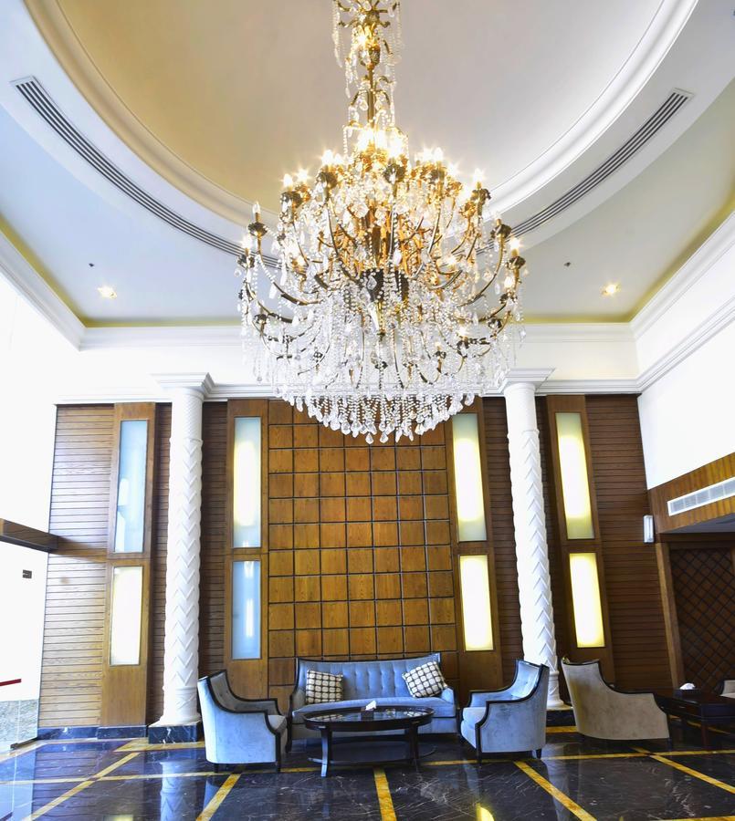 Valencia Hotel Suites Khobar Extérieur photo